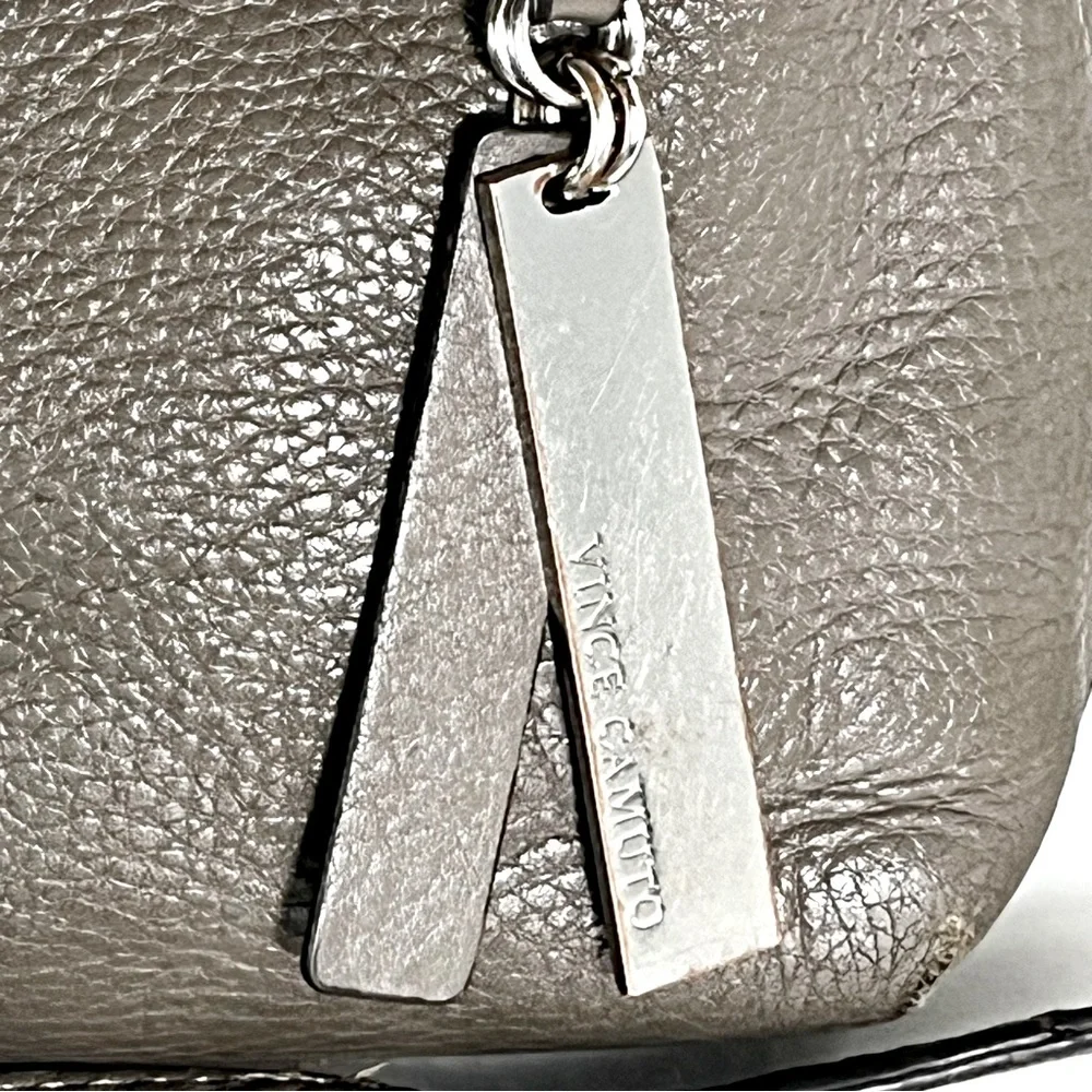 Vince Camuto chic vince